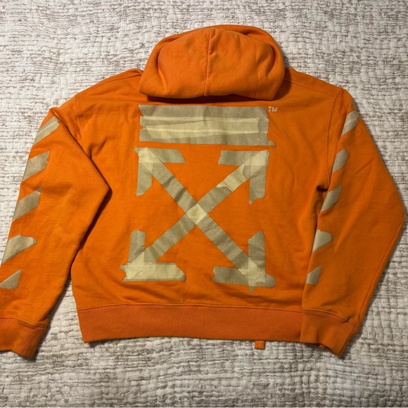 OFF-WHITE c/o Virgil Abloh MAIN LABEL - Picture 5 of 8